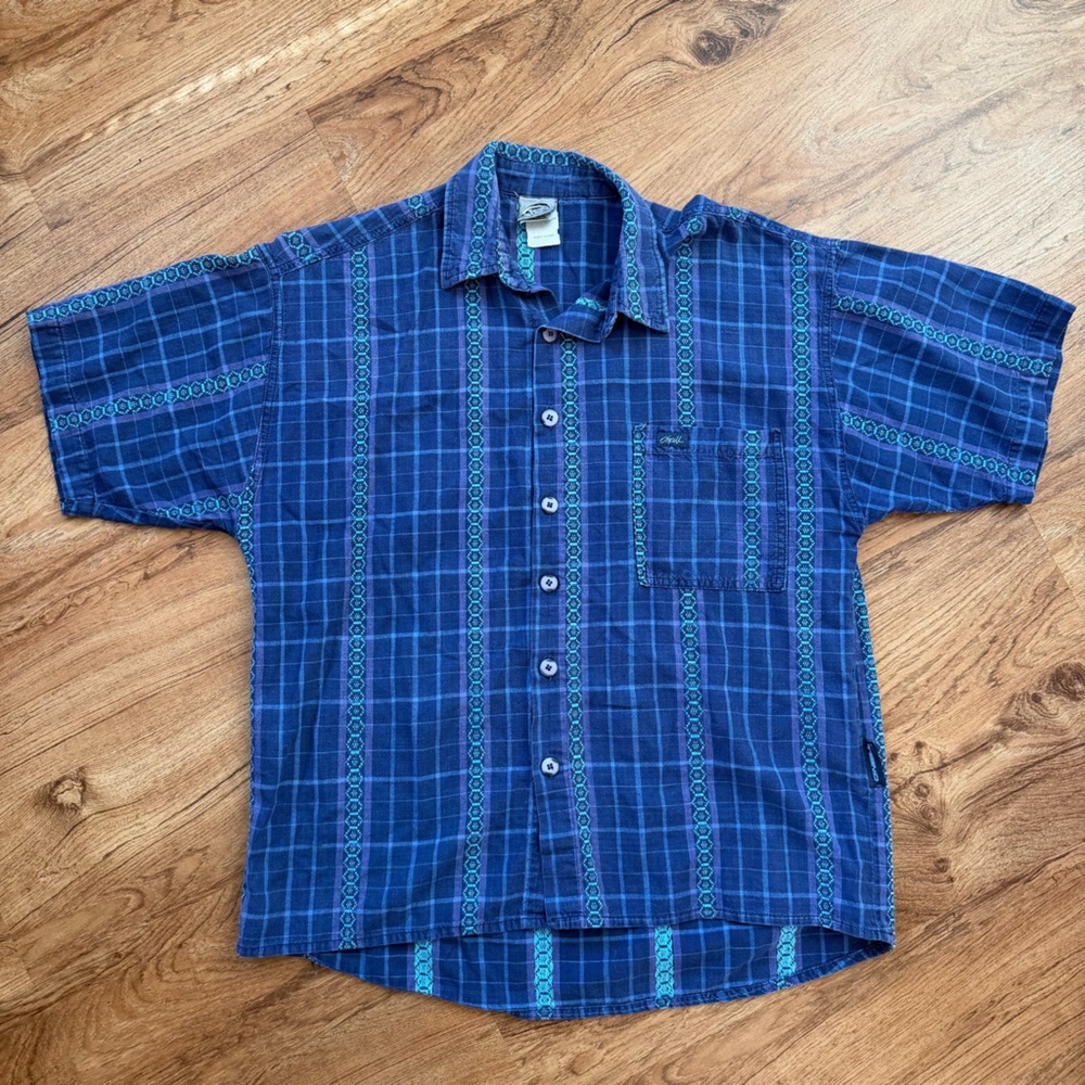 Vintage 90’s O’Neil 100% Cotton Men’s Button Up Shirt. 
Mens size medium